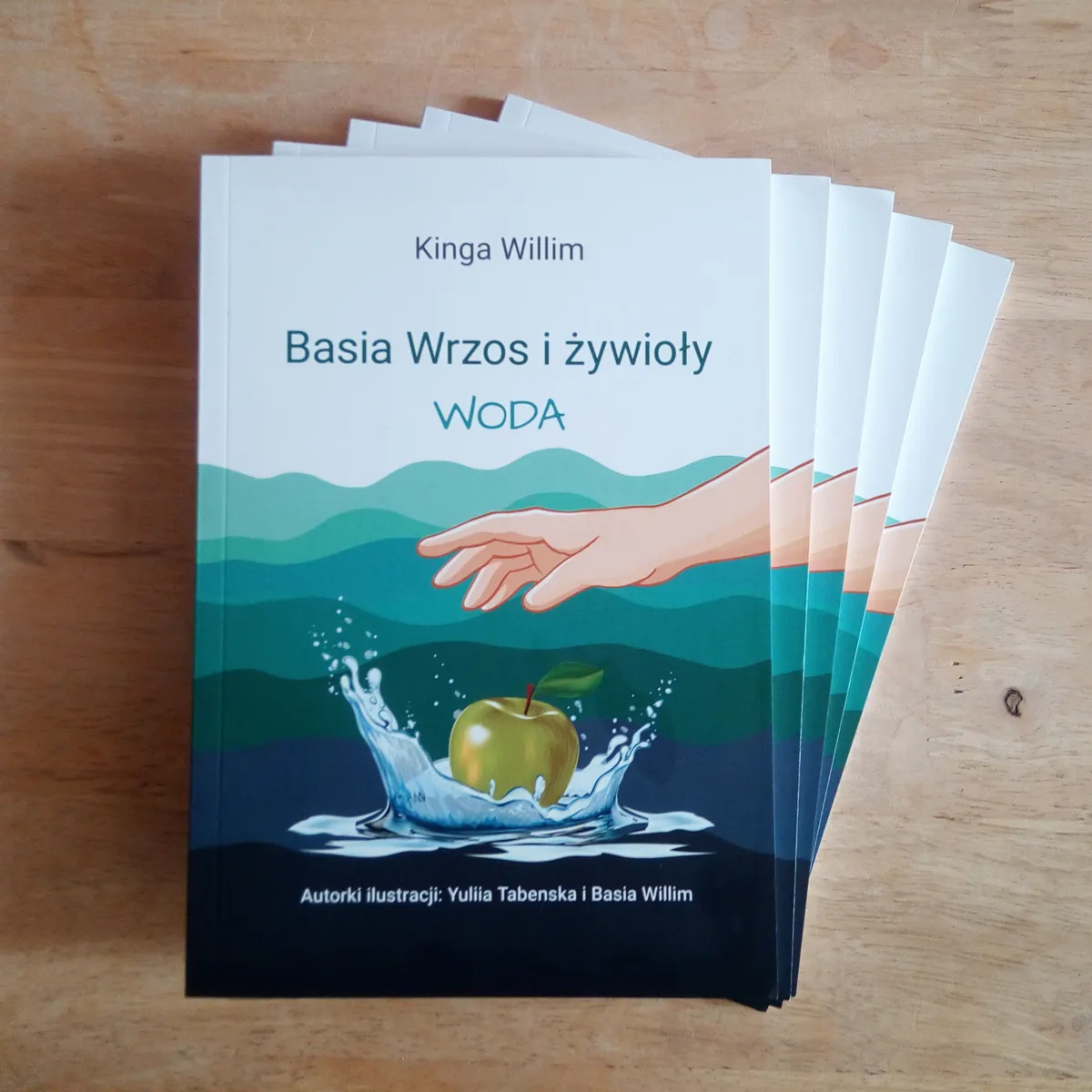Okładka książki "Basia Wrzos i żywioły, woda" Kingi Willim